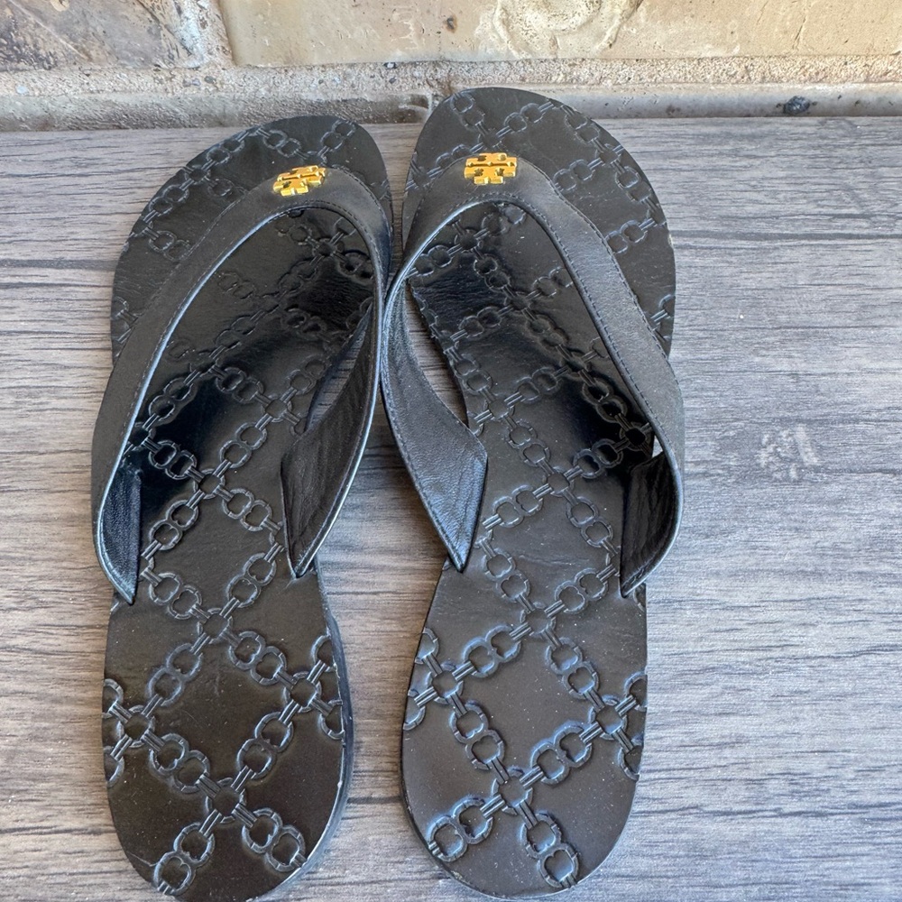 Tory Burch Women’s Leather Monroe Black Thong Sandals Size 7 - Picture 4 of 10